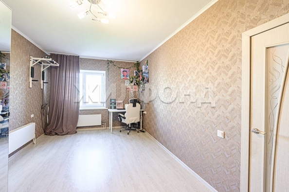 
   Продам 3-комнатную, 83.2 м², Добролюбова ул, 162/1

. Фото 9.