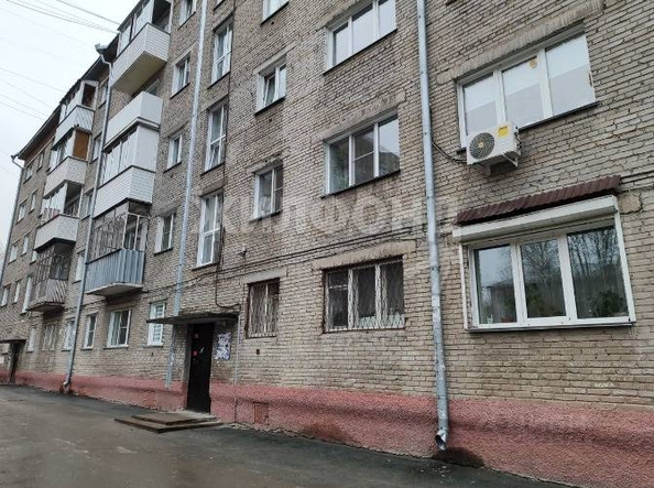 
   Продам 3-комнатную, 55.9 м², Блюхера ул, 57

. Фото 3.