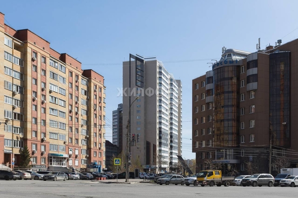 
   Продам 3-комнатную, 103.8 м², Орджоникидзе ул, 47

. Фото 30.