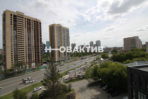 
   Продам 3-комнатную, 85.1 м², Семьи Шамшиных ул, 4

. Фото 28.