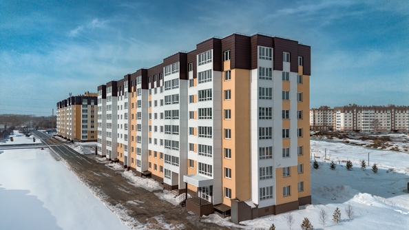 
   Продам 2-комнатную, 48 м², Фламинго, дом 22

. Фото 2.