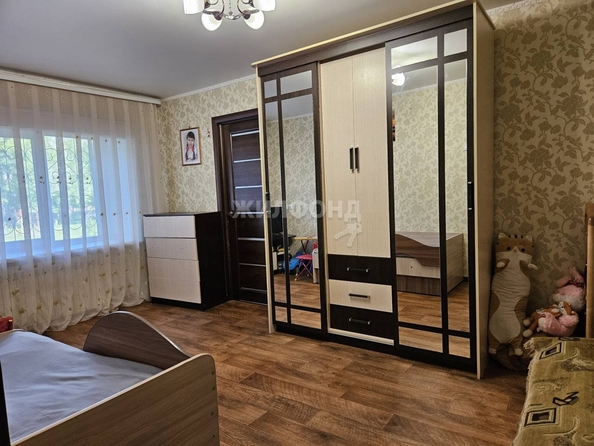 
   Продам 2-комнатную, 43.6 м², Театральная ул, 40

. Фото 2.