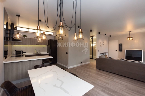 
   Продам 2-комнатную, 75.6 м², Победы ул, 55/1

. Фото 3.