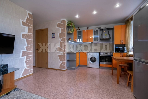 
  Продается 3-комн. квартира, 60.5 м², Бориса Богаткова ул, д. 266/3
. Фото 2.