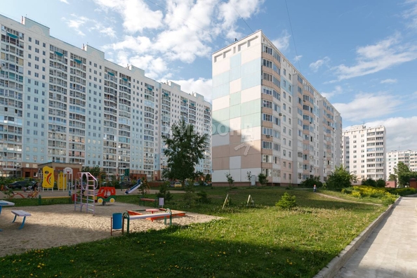 
   Продам 1-комнатную, 37.3 м², Гребенщикова ул, 12/1

. Фото 11.