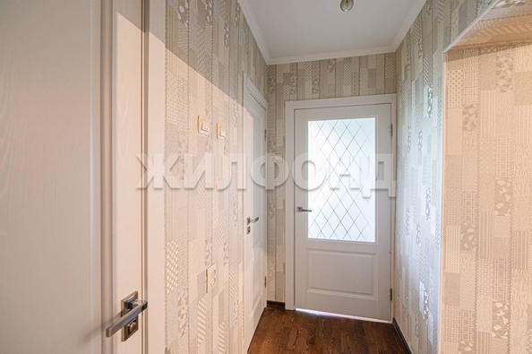 
   Продам 2-комнатную, 49.4 м², Героев Труда ул, 20

. Фото 10.
