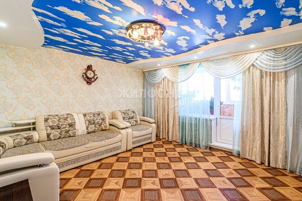 
   Продам 3-комнатную, 77 м², Виктора Уса ул, 3

. Фото 1.