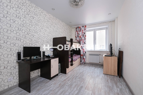 
   Продам 3-комнатную, 64.27 м², Михаила Кулагина ул, 33

. Фото 9.