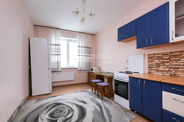 
   Продам 2-комнатную, 57.6 м², Татьяны Снежиной ул, 39

. Фото 2.