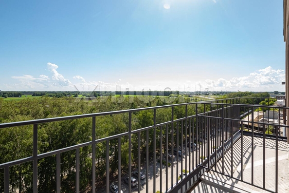 
   Продам 3-комнатную, 166 м², 3-й микрорайон, 1

. Фото 20.