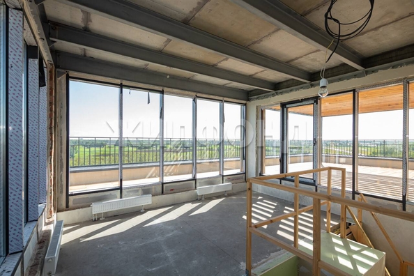 
   Продам 3-комнатную, 166 м², 3-й микрорайон, 1

. Фото 24.