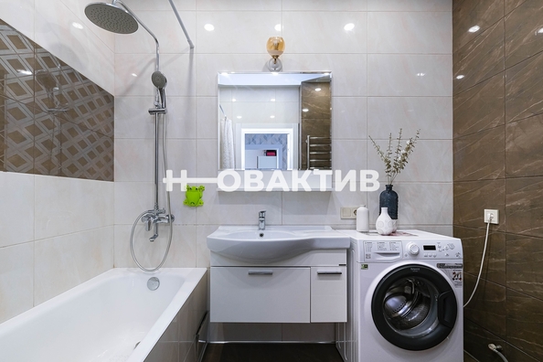 
   Продам 2-комнатную, 57 м², Приморская ул, 5

. Фото 11.