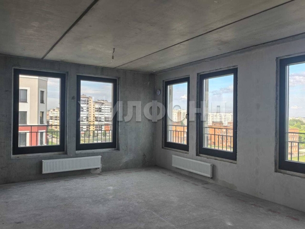 
  Продается 3-комн. квартира, 79 м², 3-й микрорайон, д. 1
. Фото 1.