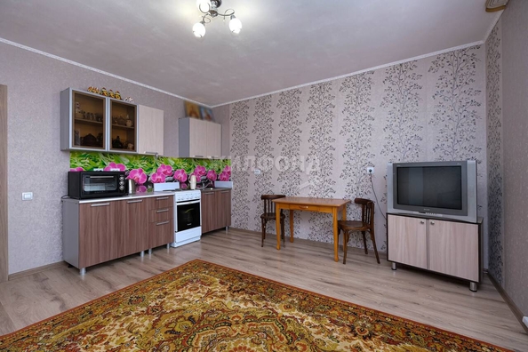 
   Продам 2-комнатную, 50.3 м², Венская ул, 19

. Фото 14.