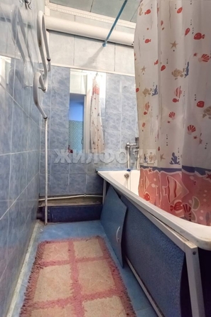 
   Продам 2-комнатную, 43.7 м², Микрорайон ул, 17

. Фото 3.