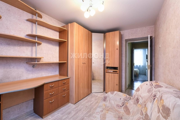 
   Продам 3-комнатную, 60 м², Сибиряков-Гвардейцев ул, 59

. Фото 7.