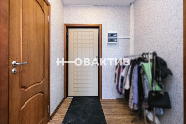 
   Продам 1-комнатную, 36 м², Ясный Берег ул, 6

. Фото 10.