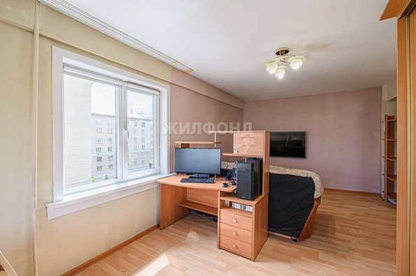 
   Продам 2-комнатную, 41.6 м², Ленина ул, 73

. Фото 15.