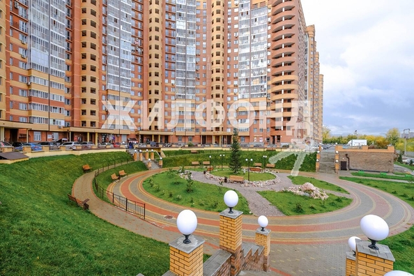 
   Продам 3-комнатную, 90.6 м², Стартовая ул, 1

. Фото 48.