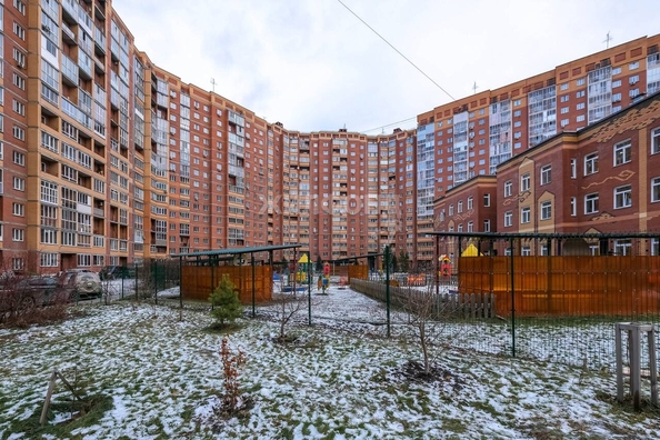 
   Продам 3-комнатную, 90.6 м², Стартовая ул, 1

. Фото 55.