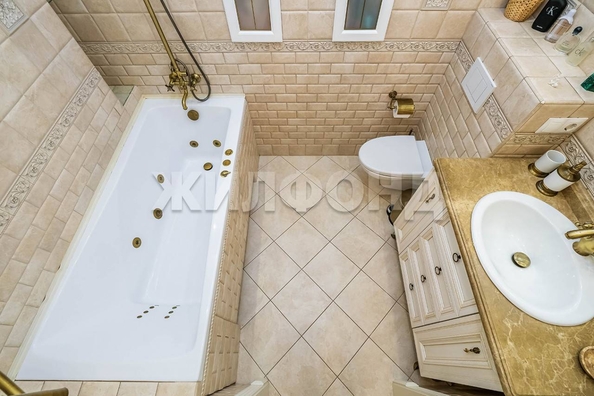 
   Продам 3-комнатную, 90.6 м², Стартовая ул, 1

. Фото 5.