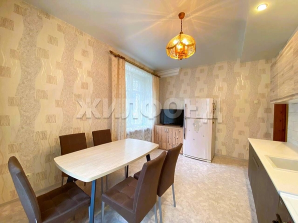 
   Продам 3-комнатную, 84.9 м², Авиастроителей ул, 14

. Фото 3.
