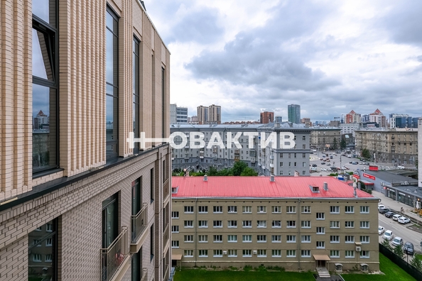 
   Продам 2-комнатную, 55 м², Михаила Перевозчикова ул, 4

. Фото 13.