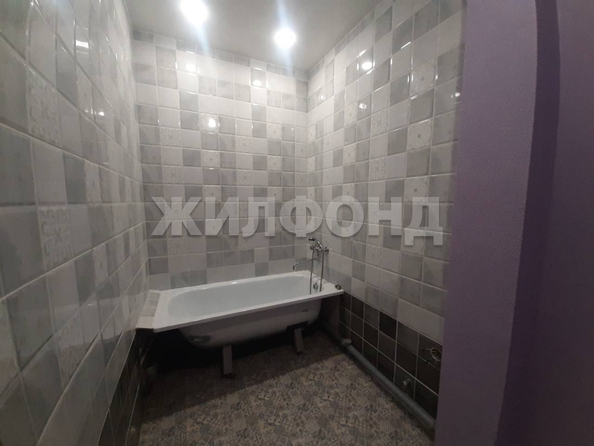 
   Продам 2-комнатную, 43.2 м², Согласия ул (Светлый мкр-н), 5

. Фото 3.