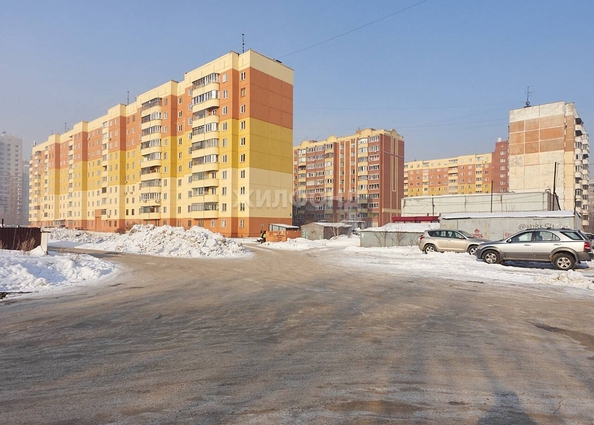 
   Продам 4-комнатную, 76.4 м², Плахотного ул, 74

. Фото 16.