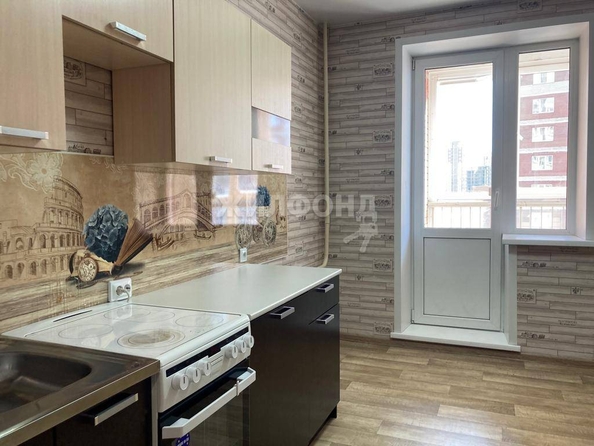 
   Продам 1-комнатную, 36.9 м², Плановая ул, 52

. Фото 1.