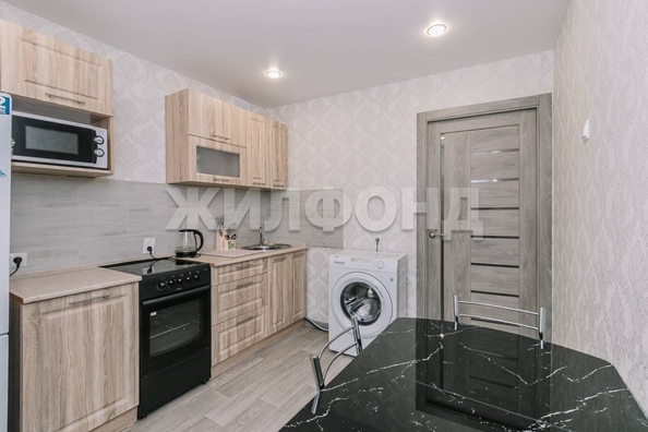 
   Продам 1-комнатную, 35.1 м², Добролюбова ул, 154/1

. Фото 12.