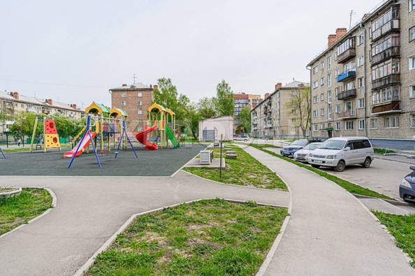 
  Продается 3-комн. квартира, 55.5 м², Макаренко ул, д. 21
. Фото 3.