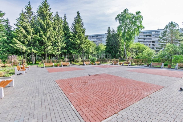 
   Продам 1-комнатную, 33.9 м², Краснообск, 7

. Фото 9.