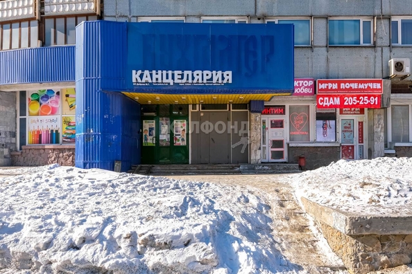 
   Продам секционку, 19.1 м², Красный пр-кт, 155

. Фото 3.