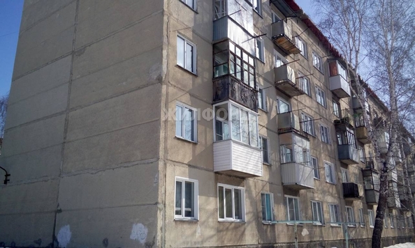 
   Продам 1-комнатную, 28.5 м², Флотская ул, 24

. Фото 2.