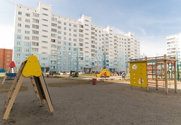 
   Продам 2-комнатную, 55.9 м², Спортивная ул, 8

. Фото 18.