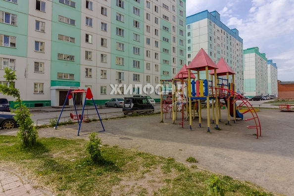 
   Продам 2-комнатную, 57.8 м², В. Высоцкого ул, 41/4

. Фото 24.