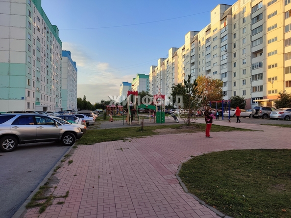 
   Продам 2-комнатную, 57.8 м², В. Высоцкого ул, 41/4

. Фото 28.