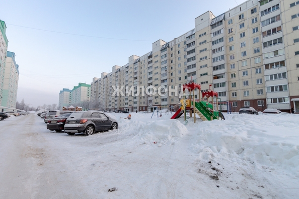 
   Продам 2-комнатную, 57.8 м², В. Высоцкого ул, 41/4

. Фото 2.