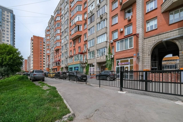 
   Продам 3-комнатную, 96.9 м², Гоголя ул, 42

. Фото 11.