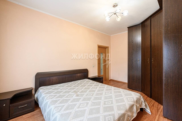 
   Продам 3-комнатную, 65.4 м², Ленина ул, 20

. Фото 16.