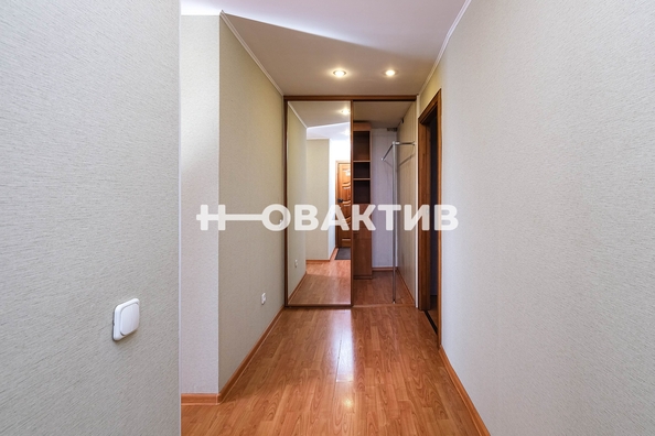 
   Продам 2-комнатную, 44 м², Красный пр-кт, 81/1

. Фото 10.