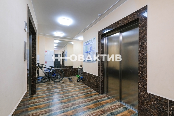 
   Продам 2-комнатную, 55.9 м², Коминтерна ул, 126

. Фото 22.