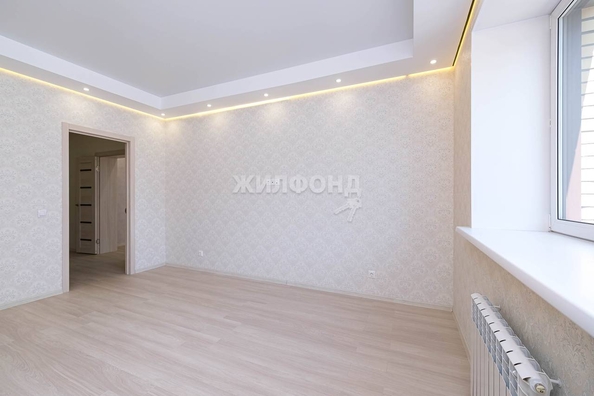 
   Продам 2-комнатную, 69 м², Героев Революции ул, 23/1

. Фото 12.