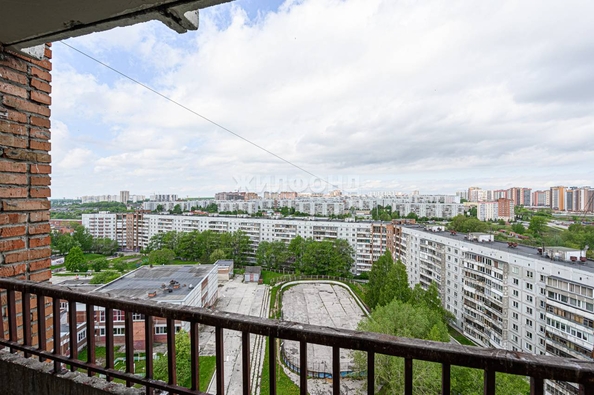 
   Продам 2-комнатную, 58 м², Рассветная ул, 1/1

. Фото 4.