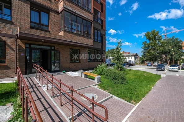 
   Продам 3-комнатную, 83.2 м², Серафимовича ул, 18а

. Фото 32.