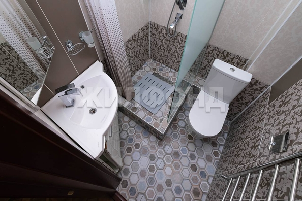 
   Продам 3-комнатную, 83.2 м², Серафимовича ул, 18а

. Фото 21.