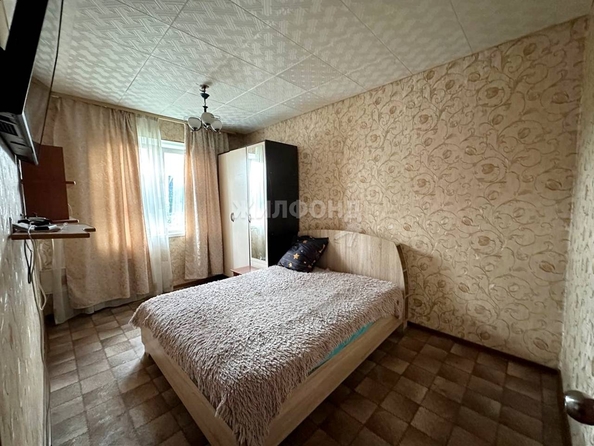 
   Продам 4-комнатную, 72.6 м², Троллейная ул, 148

. Фото 1.