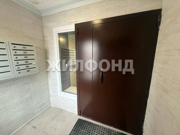 
   Продам 1-комнатную, 42.3 м², , 55

. Фото 1.