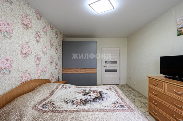 
   Продам 2-комнатную, 40.5 м², Приморская ул, 24

. Фото 11.